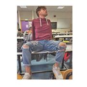 Studente con ottimi voti e sempre disponibile